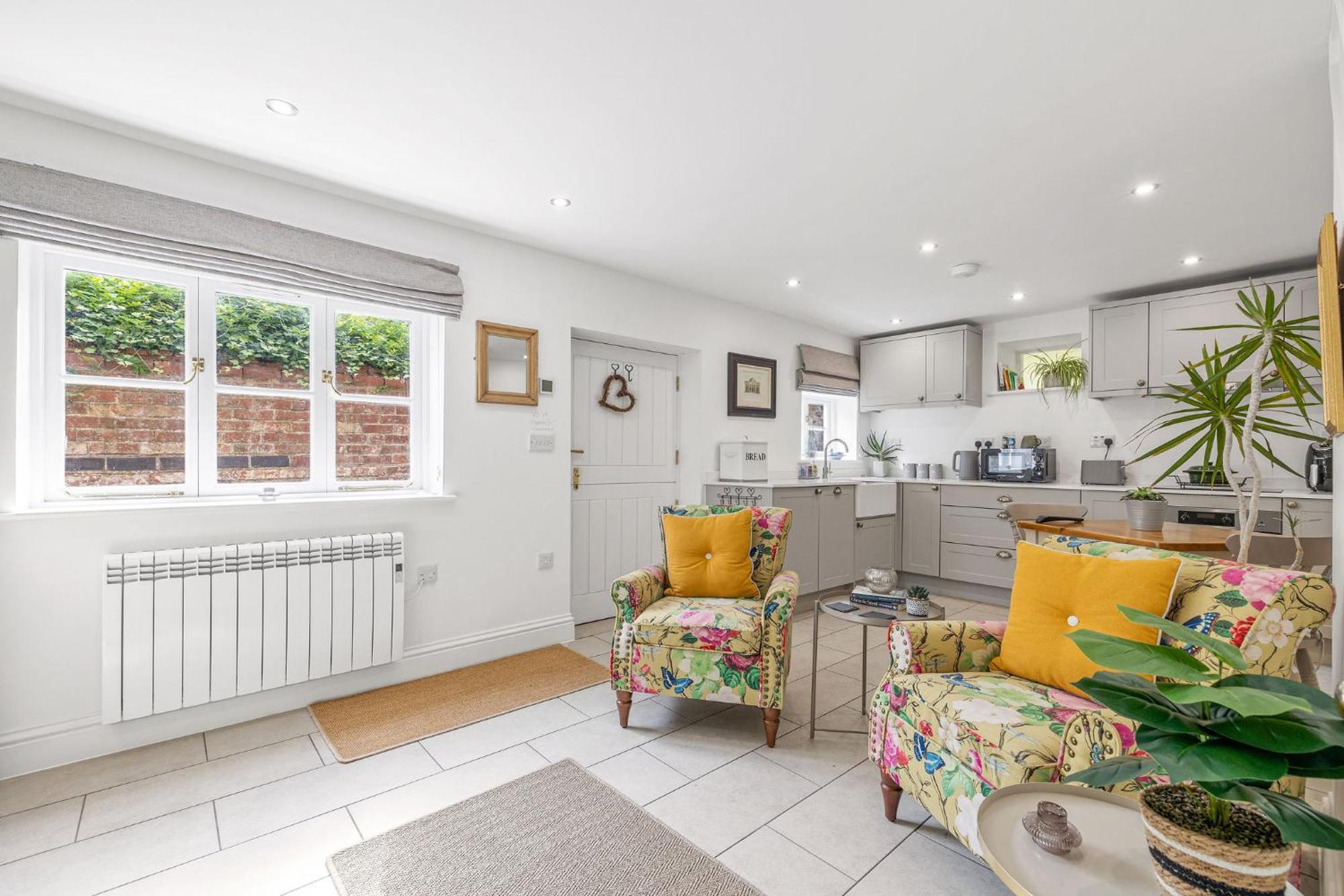 Flower Cottage By Ludlow Castle With Onsite Parking 外观 照片