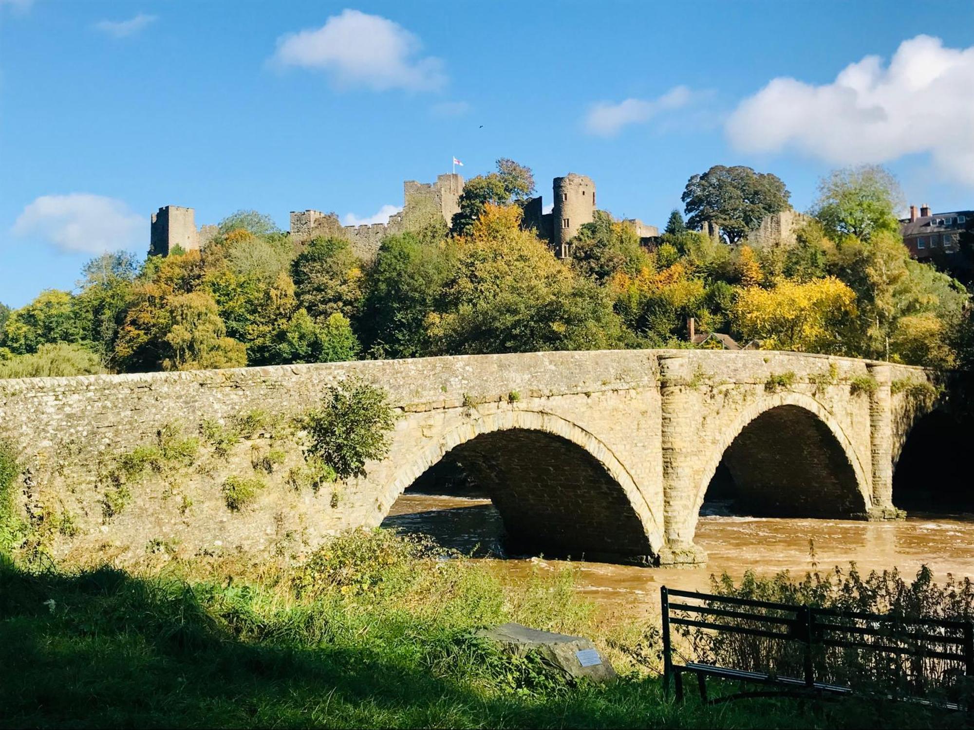 Flower Cottage By Ludlow Castle With Onsite Parking 外观 照片